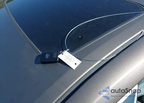 2017 Toyota Corolla Se z USA, uszkodzony, nr VIN 2T1BURHE5HC881975